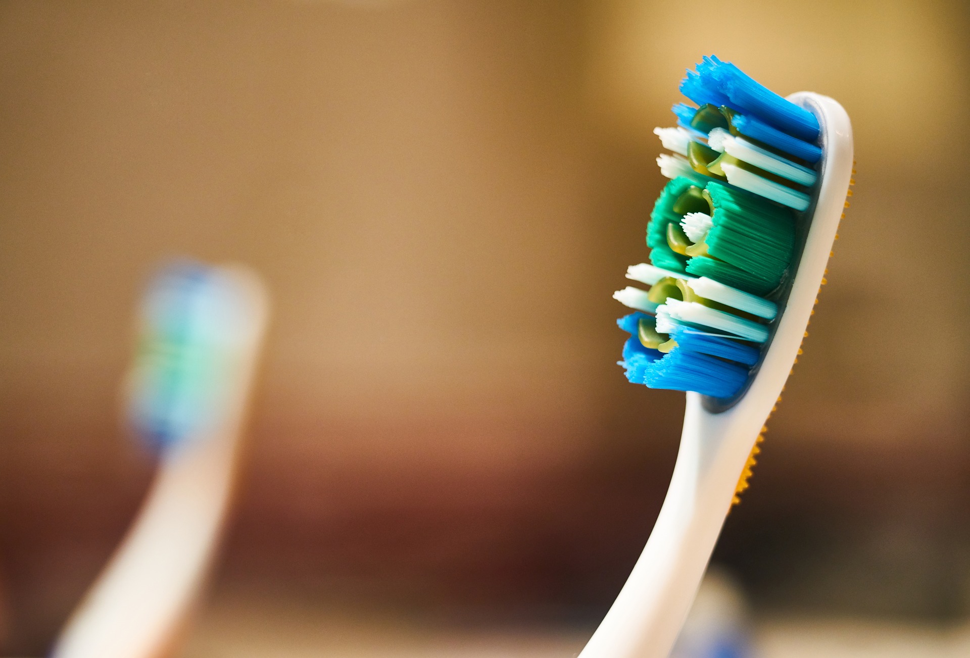 6 reasons why sharing your toothbrush is a bad idea